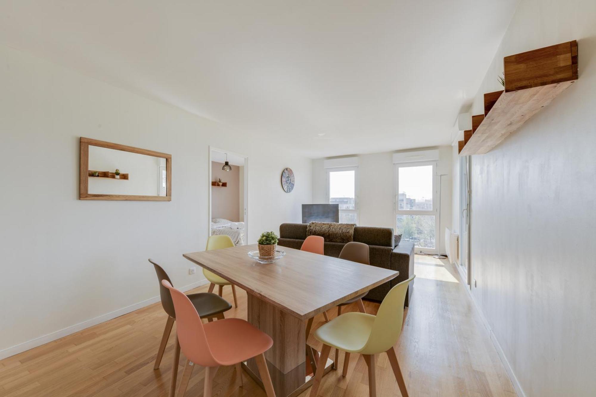 Chic Apartment With Superb View Of The Eiffel Tower Saint-Denis  Extérieur photo